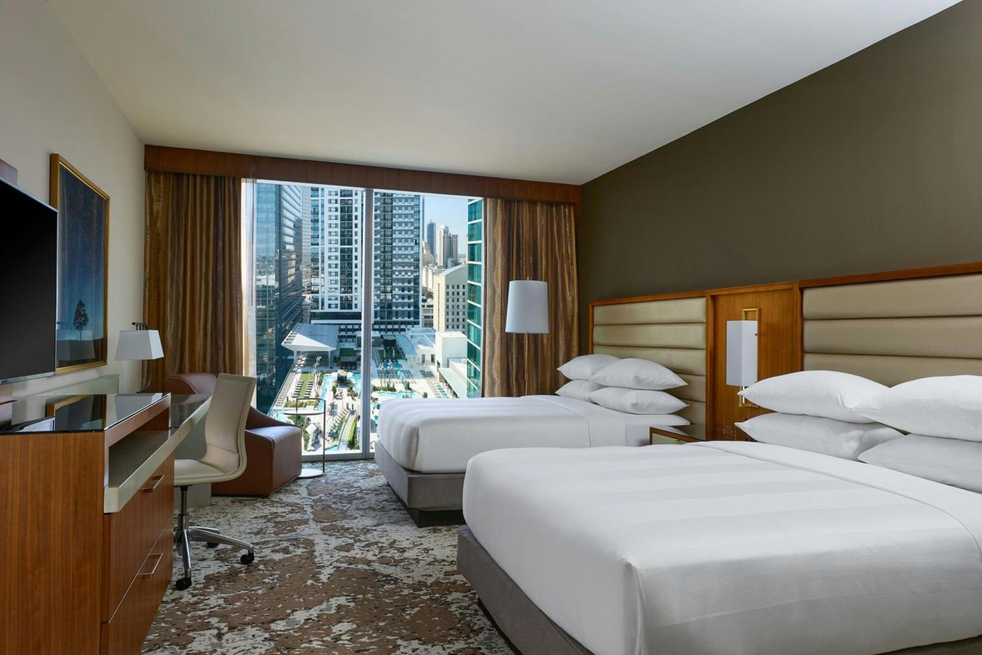 Double Queen Room Pool View Park View Lazy River View
