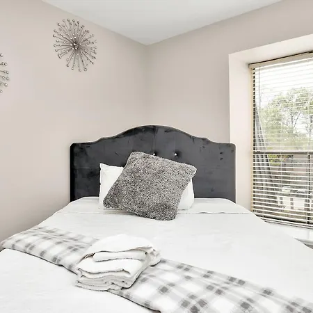 Serenity In Grey: Queen Bedroom-3
